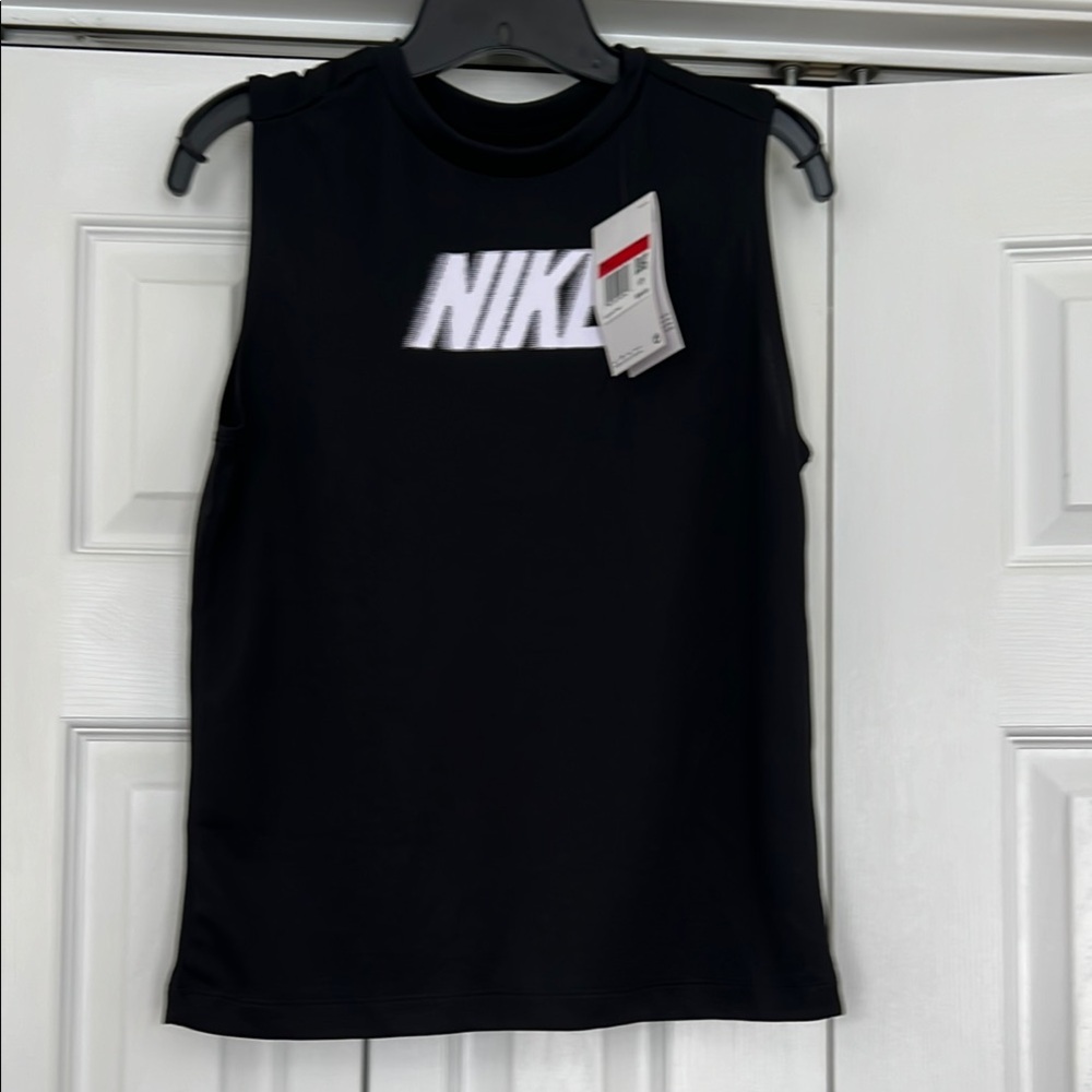 Nike Black Sleeveless training Tank kids size L